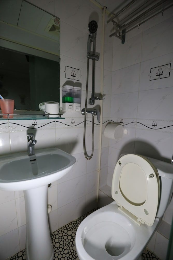 undefined Everest Hostel Block E 4