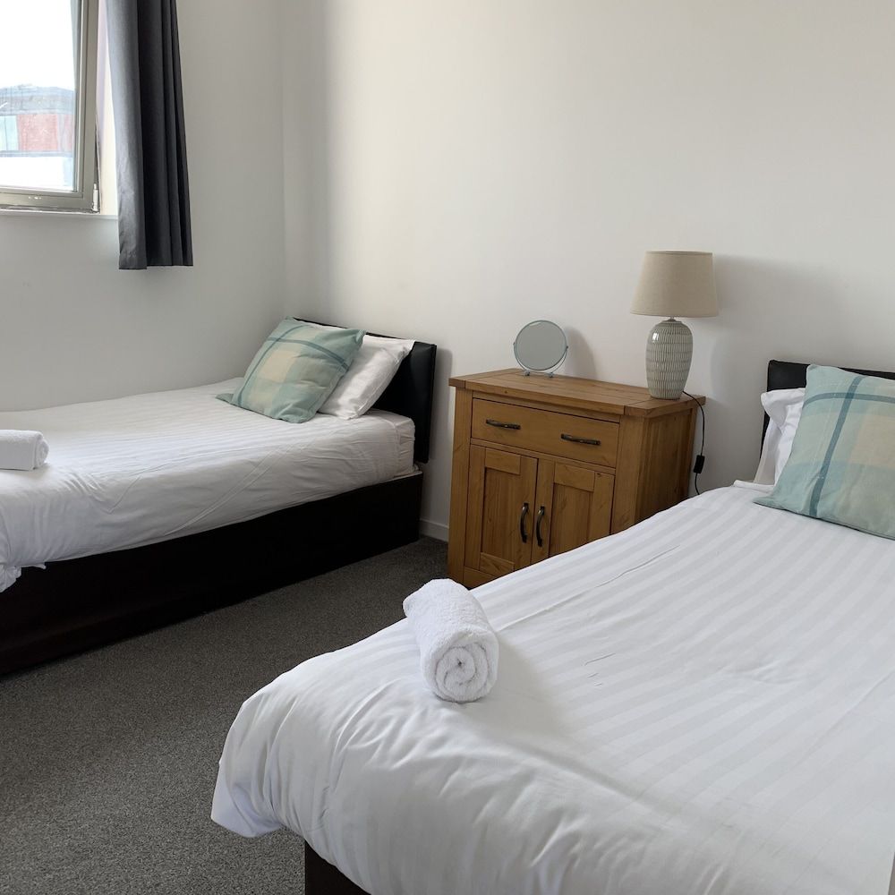 undefined Liverpool At The Cable Yards 2