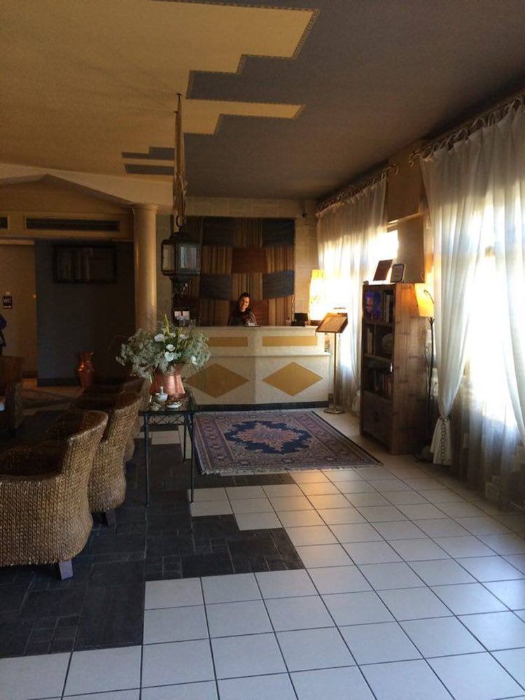 Check-in Check-out Kiosk