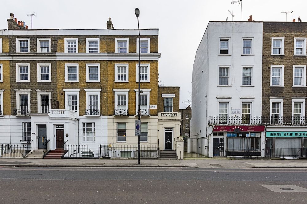 undefined 2Bed Apartment in Camden 3