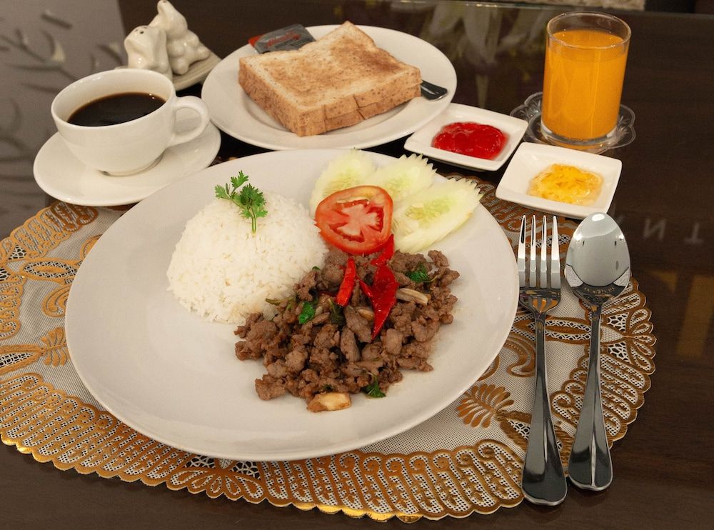 undefined Peppery Hills Hotel 9