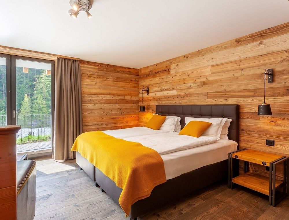 undefined 22 Summits Apartments 5