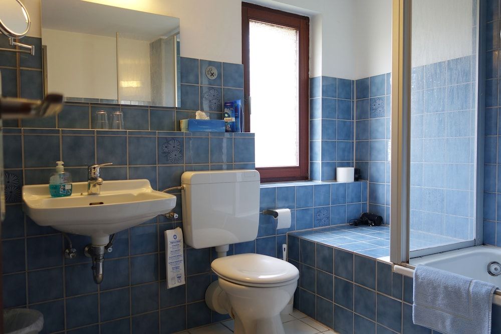 Pension am Helenenwall Double Room 6