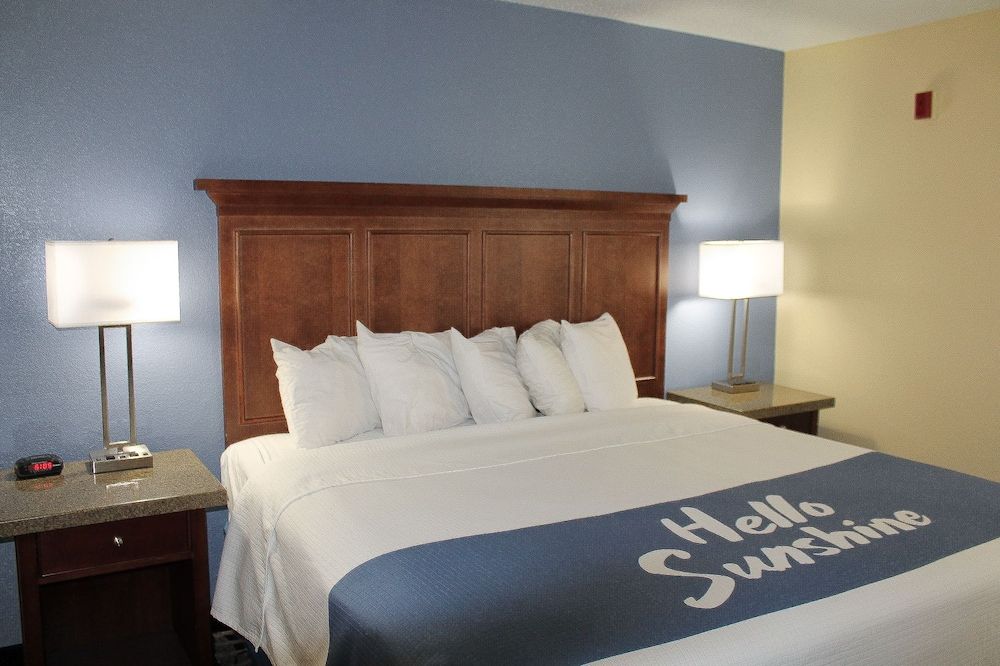 Room, 1 King Bed, Accessible, Non Smoking