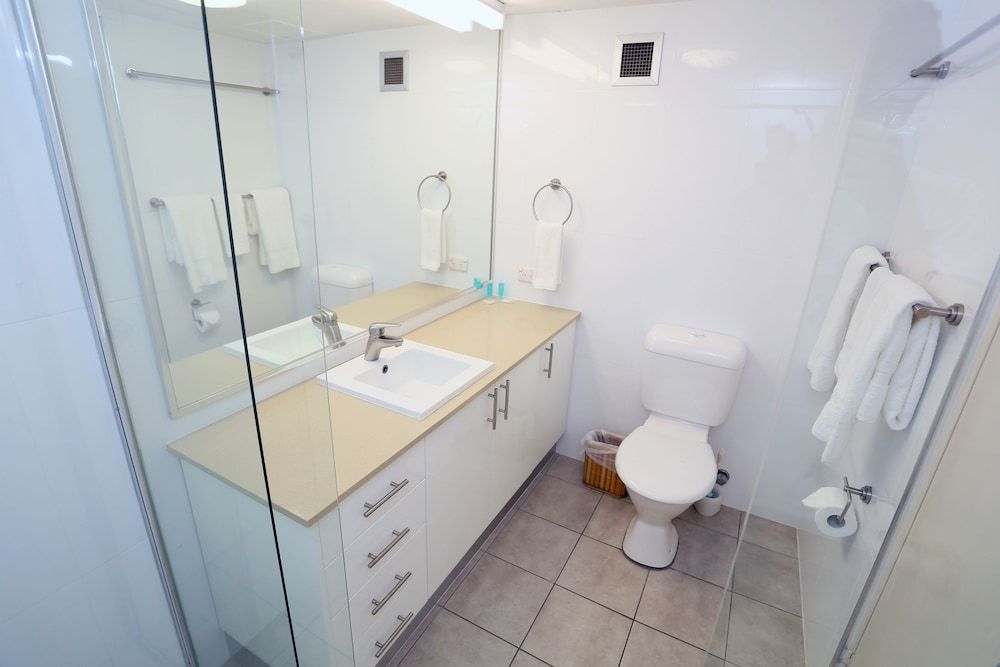 Biarritz Apartments Standard Apartment, 2 Bedrooms 6