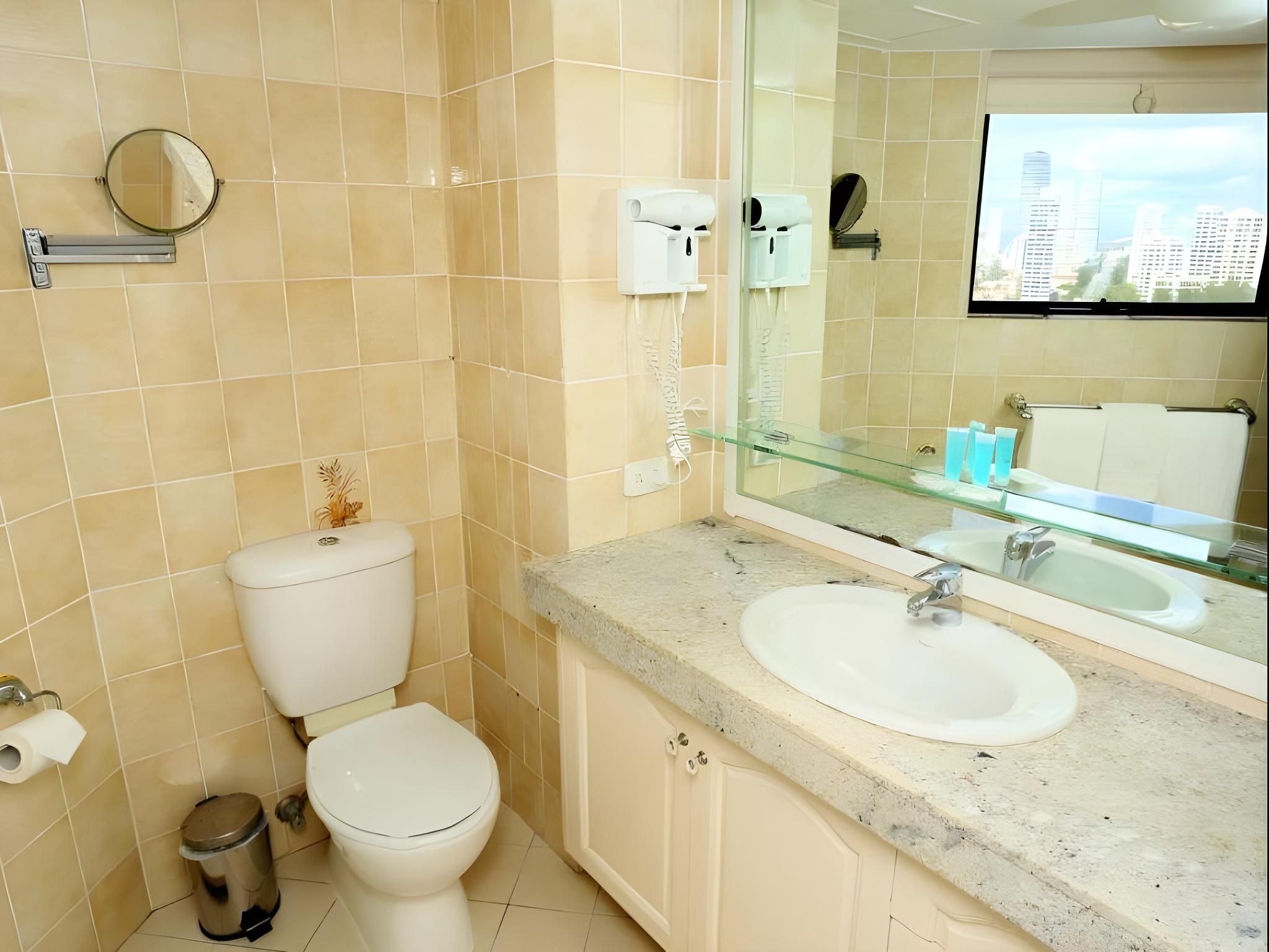 1 Bedroom Apartment