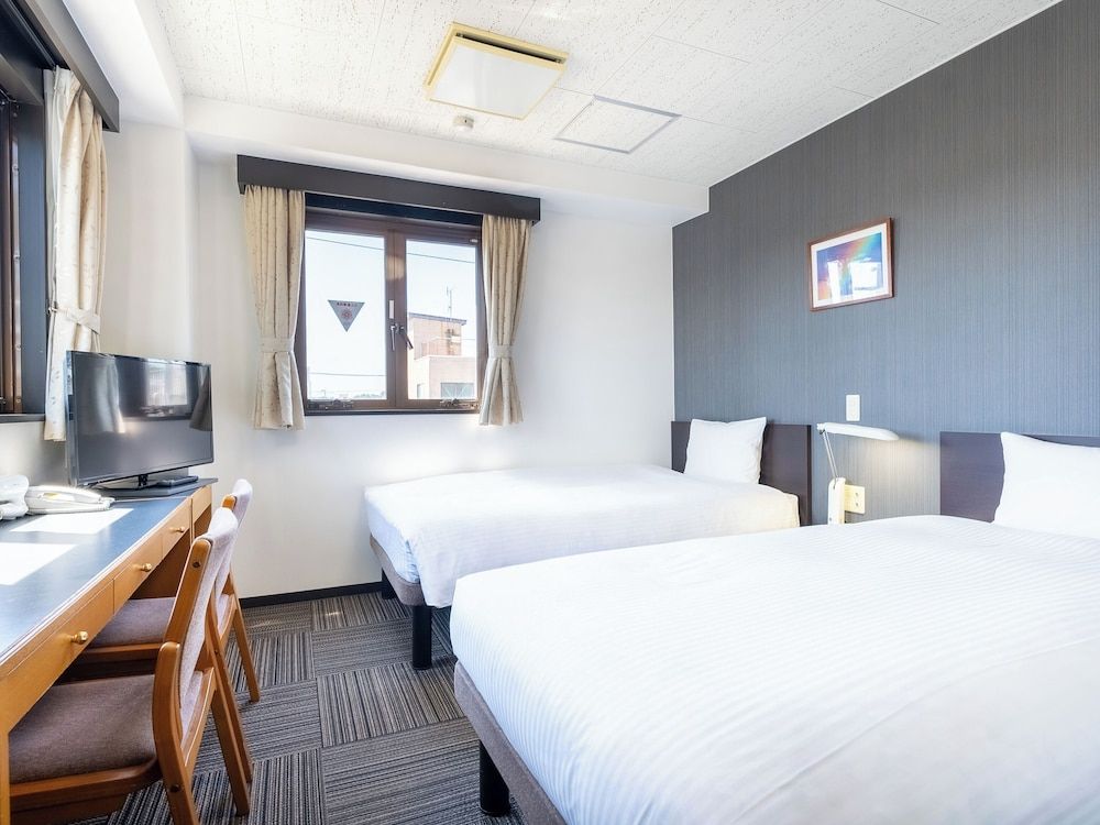 Standard Twin Room, Smoking