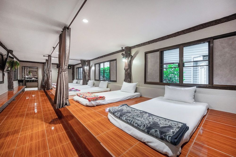 At Rice Resort Grand Room, Multiple Beds 2