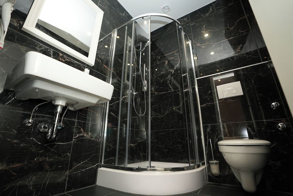undefined Hotel Attaché 7