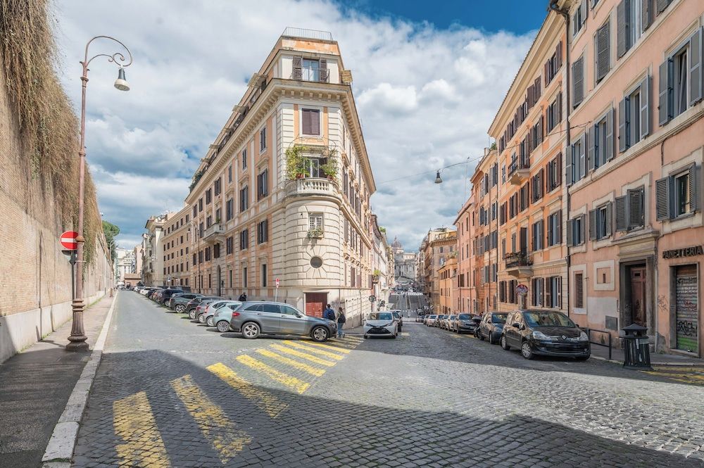 undefined Rione Monti Suites 6