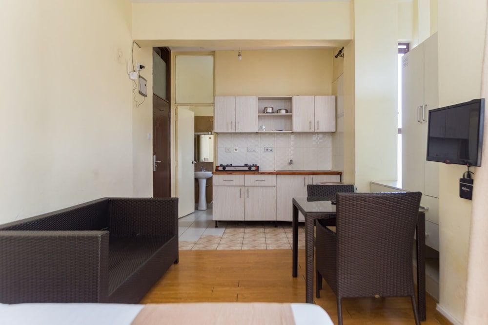 undefined King's Suites 7