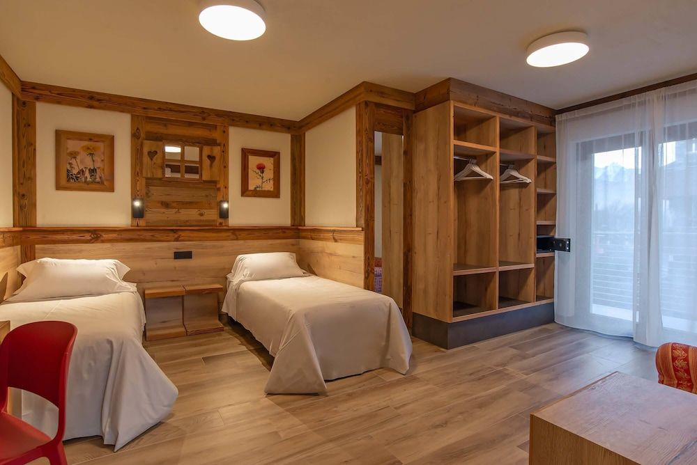 Hotel Relais Du Foyer Appartamento Genzianella (100 mt. from the hotel) 3