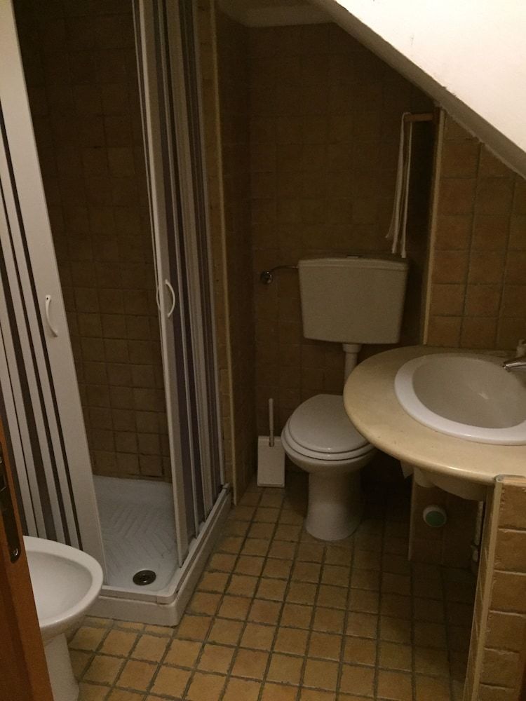 La Dimora Basic Twin Room (La Dimora) 2