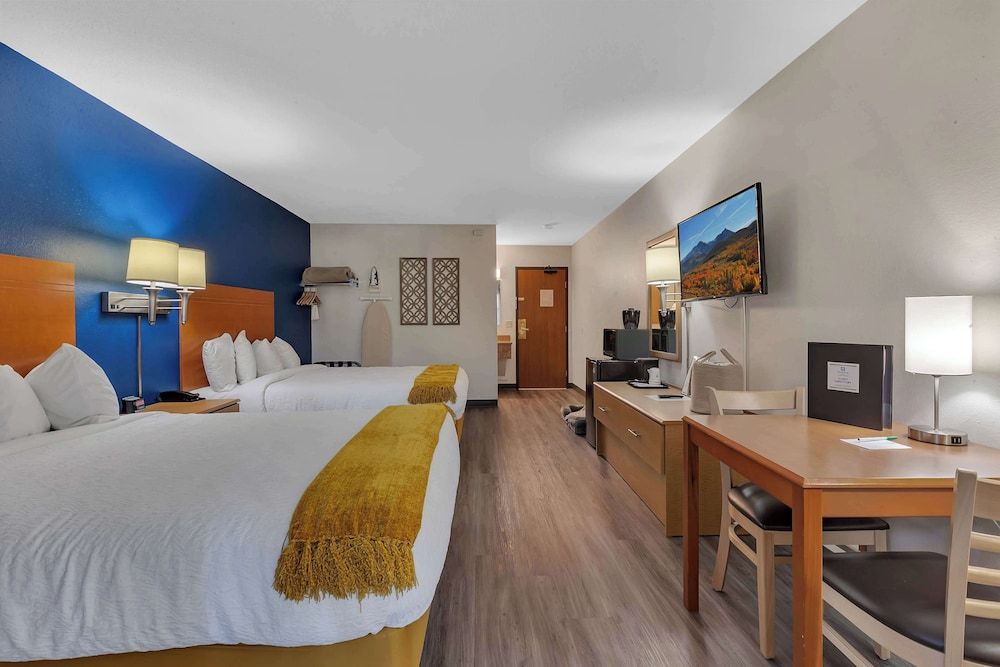 Standard Room, 2 Queen Beds, Non Smoking, Refrigerator & Microwave