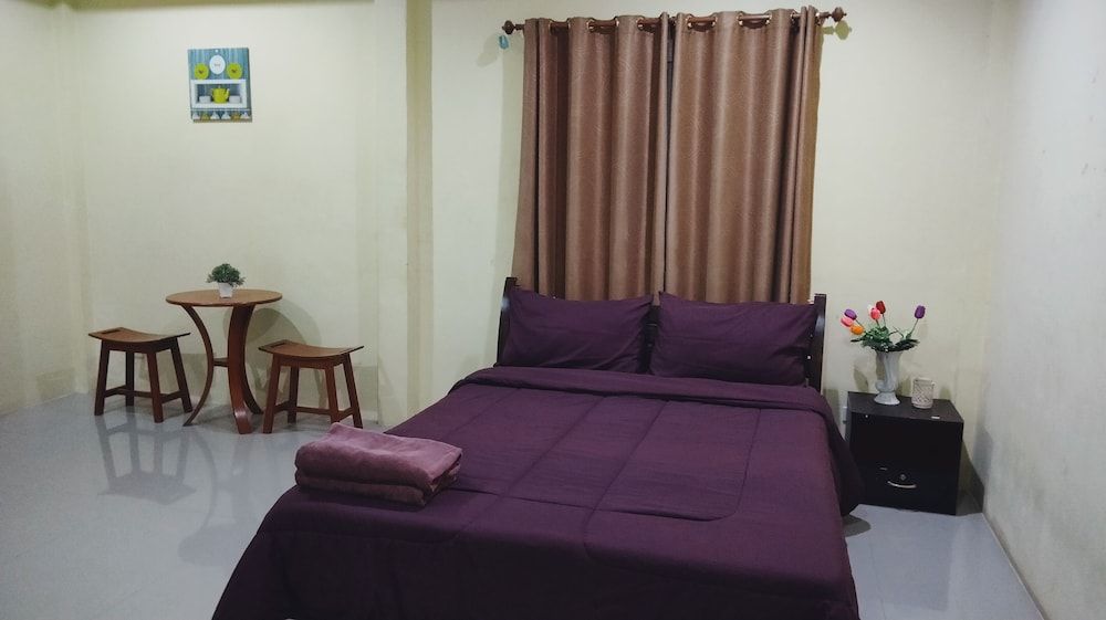 Hasanah Guesthouse Standard Double Room 7