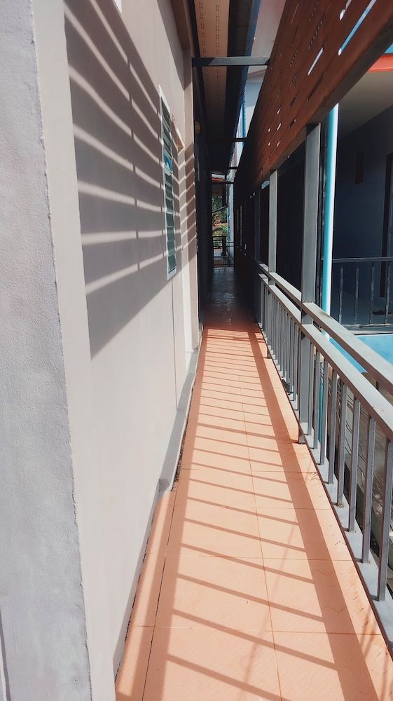 Hasanah Guesthouse Standard Double Room 8