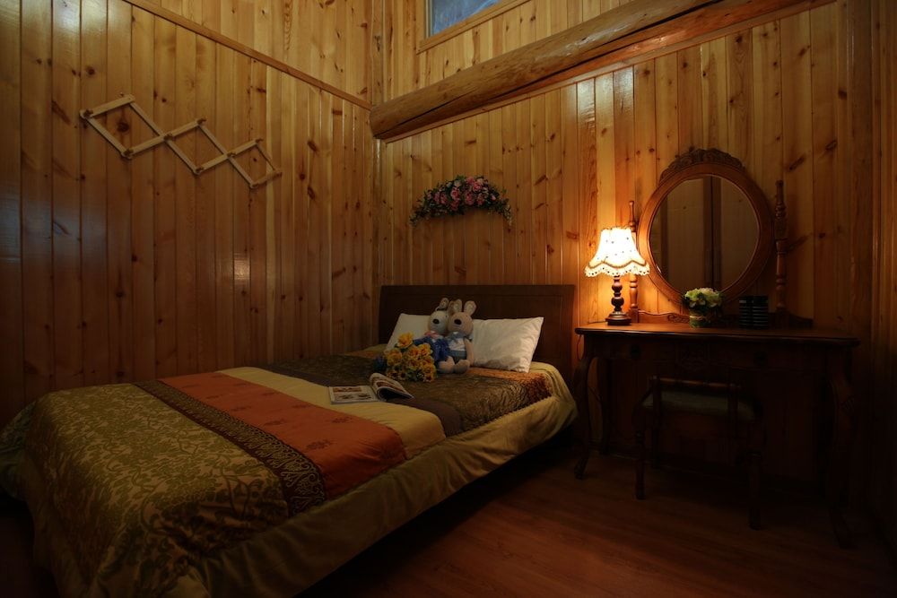 Muju Naos Pension Family Room 2