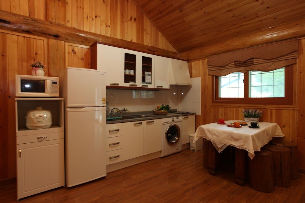 Muju Naos Pension Family Room 4