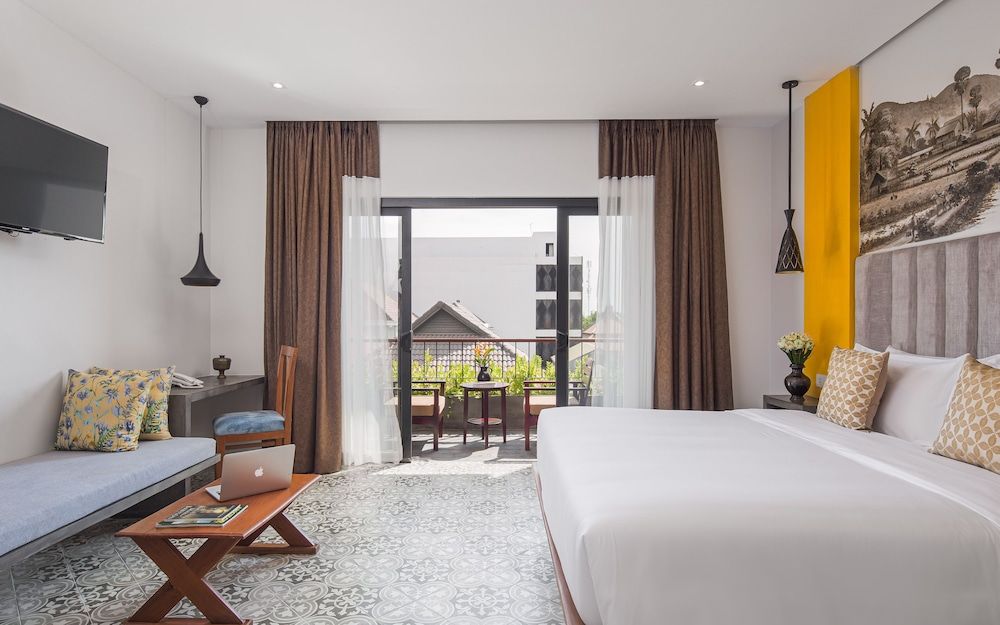 Premier Room