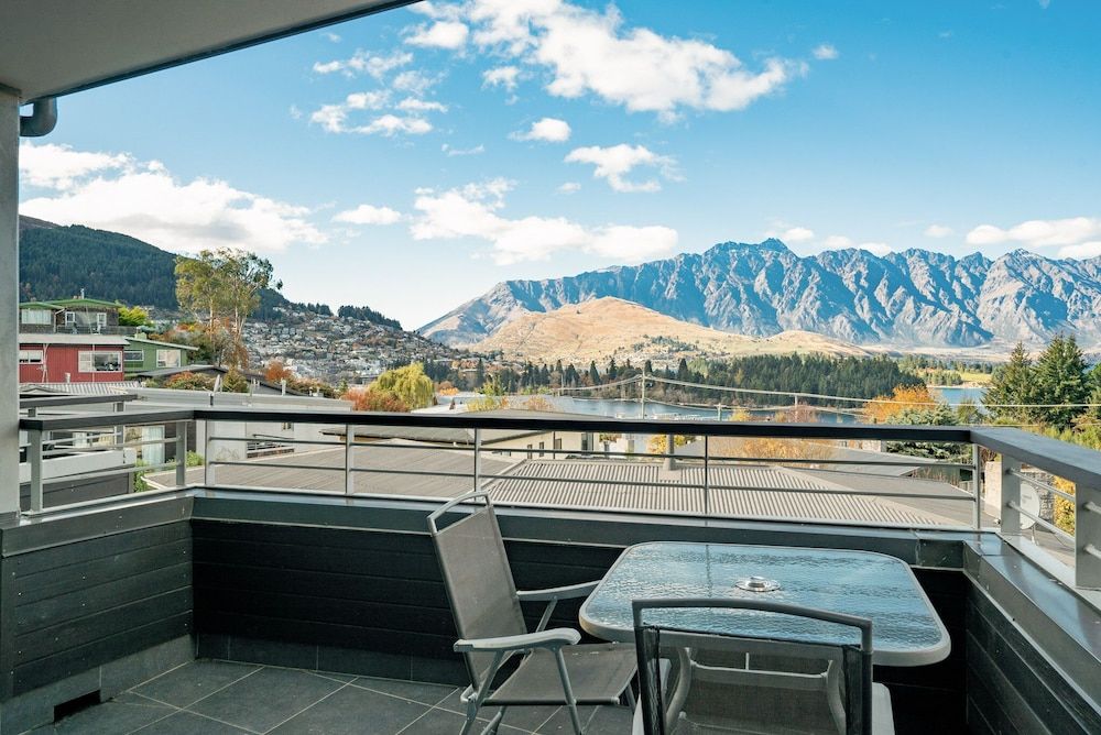 LOMOND RETREAT - NEAR CBD EXECUTIVE APARTMENT Apartment 5