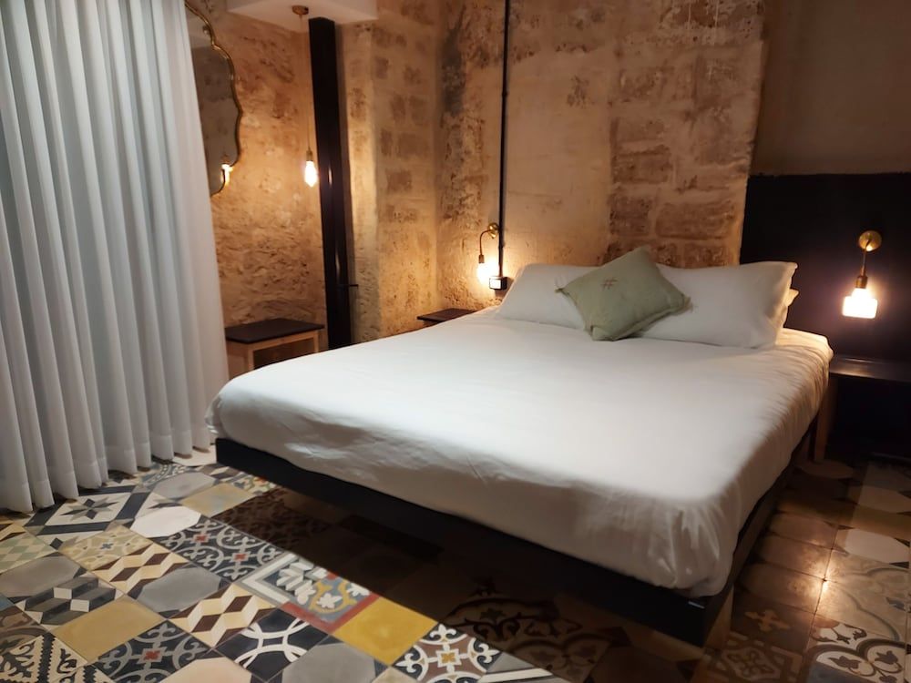 Deluxe Studio, Balcony