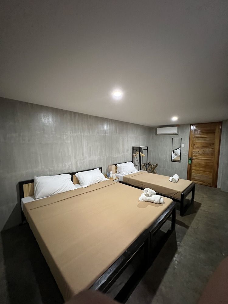 undefined HappyNest Hostel Cebu 4
