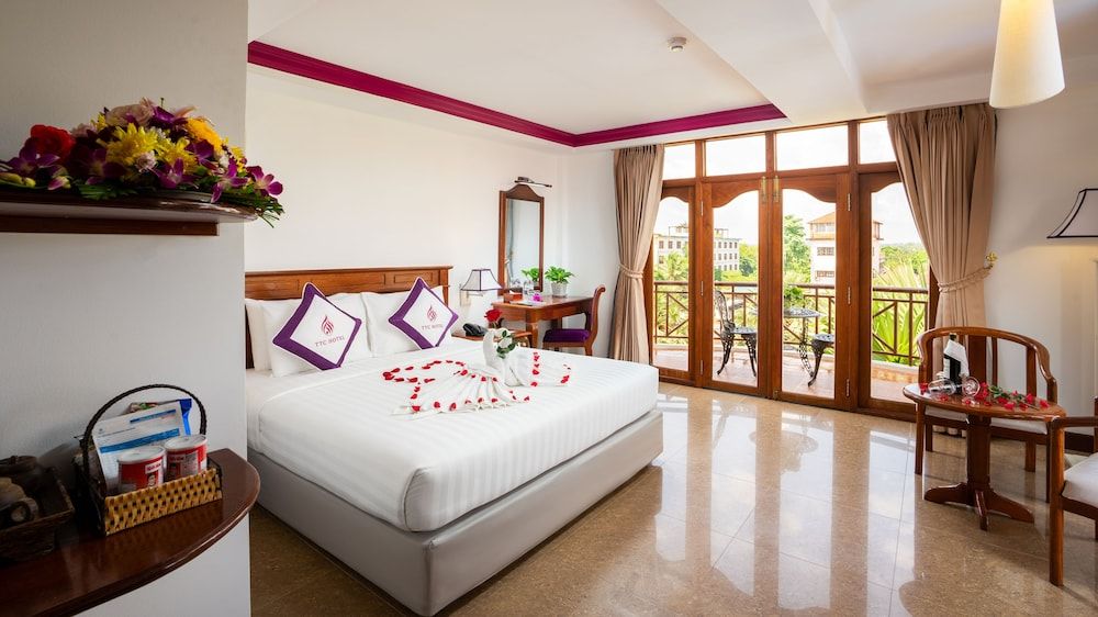 TTC Hotel Premium-Angkor Deluxe Double or Twin Room 10