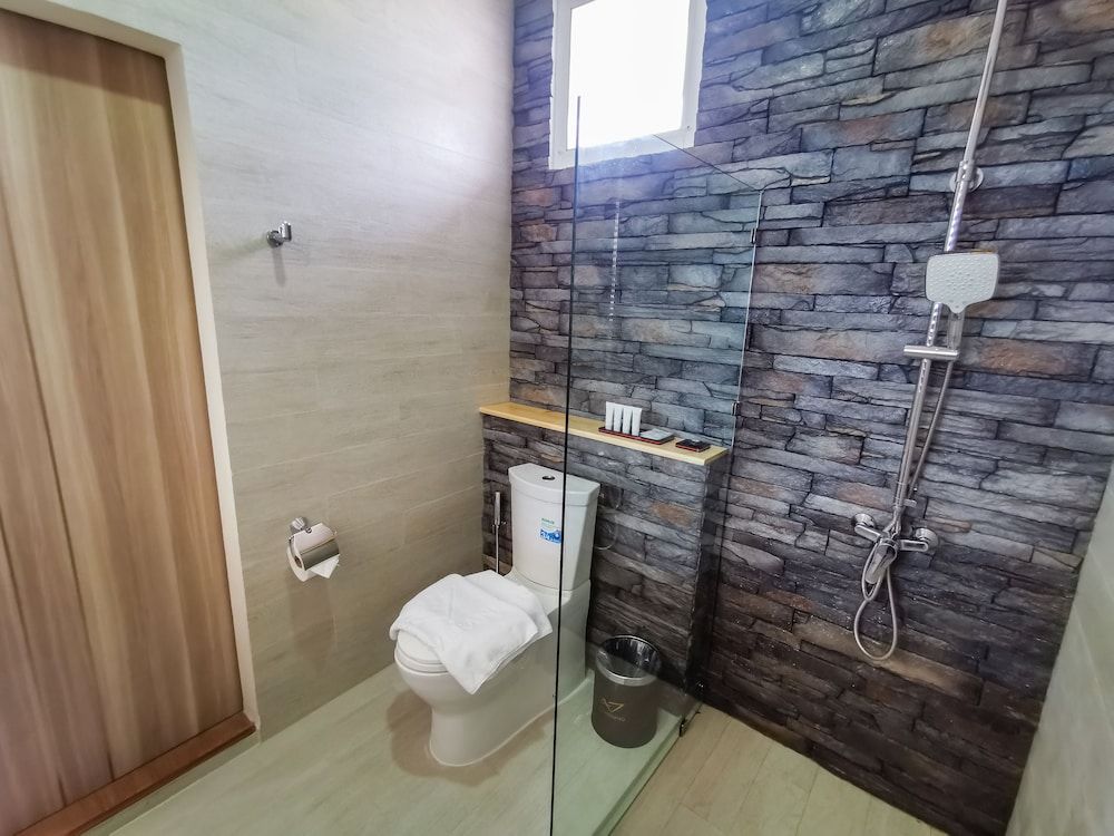 De VeraNiO Resort Pool Villa Beachfront 4