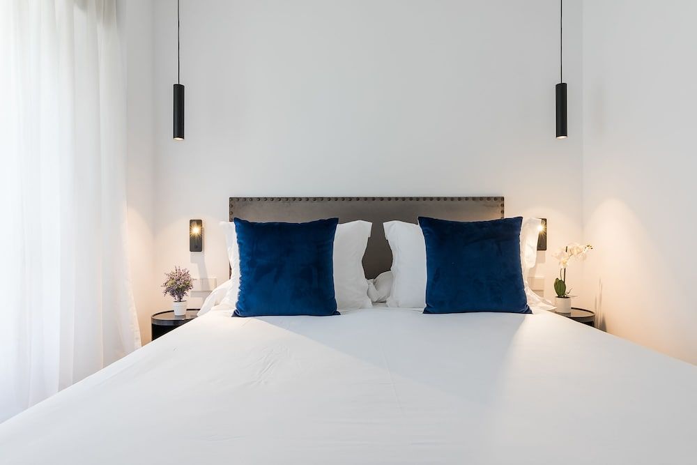 undefined Feelathome Waldorf Suites Apartments 4