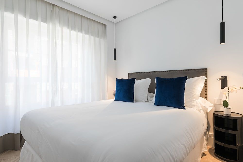 undefined Feelathome Waldorf Suites Apartments