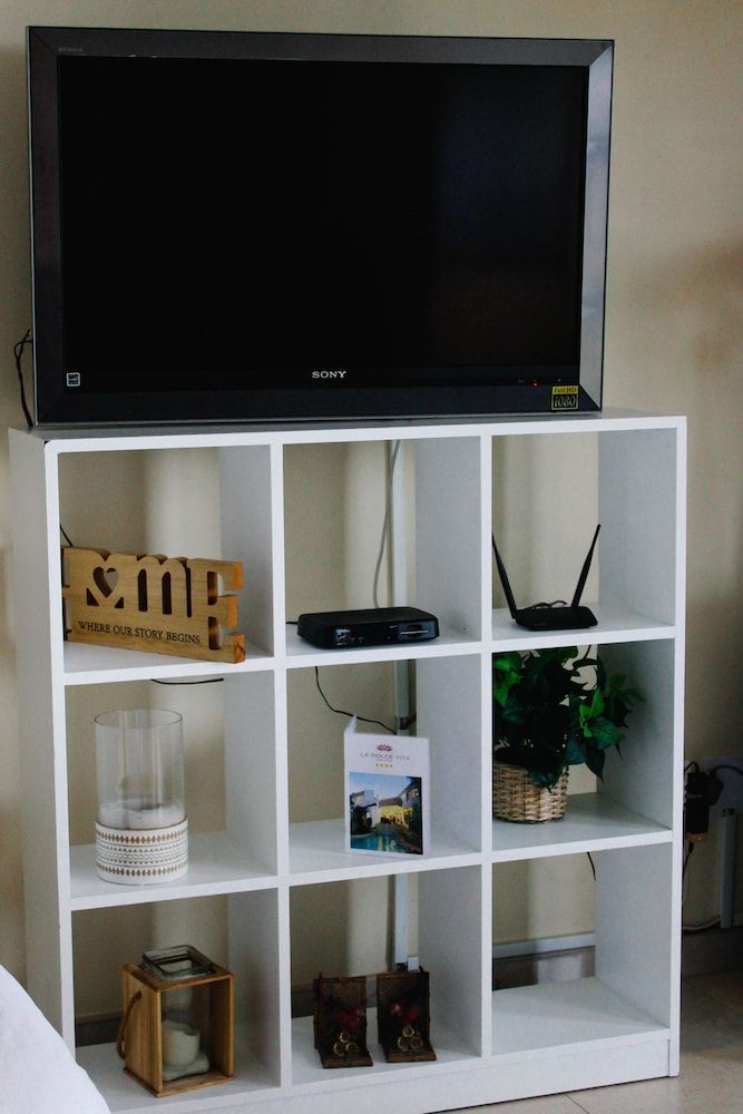 La Dolce Vita Guest House Room (5 - FAMILY UNIT) 9