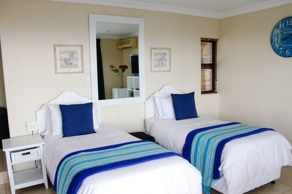 La Dolce Vita Guest House Room (5 - FAMILY UNIT) 3