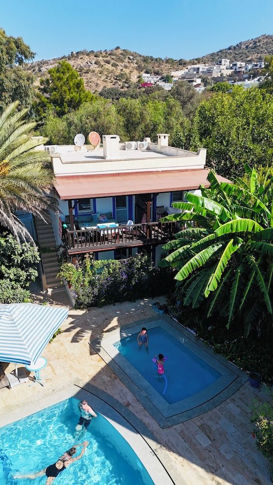 undefined Paradise Gumusluk 7