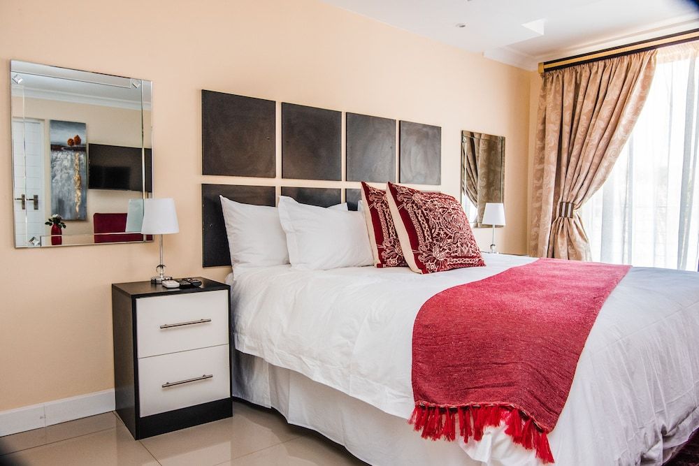 Royal Hills Lodge and Spa Presidential Studio Suite 2