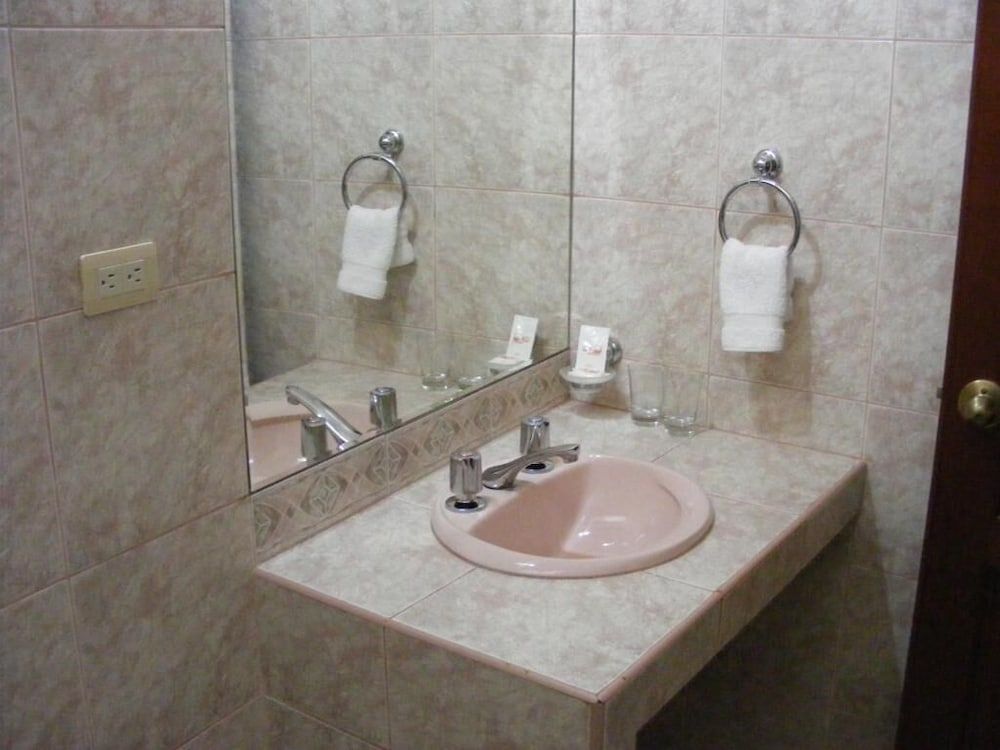 Hotel Ferre De Ville Twin Room 5