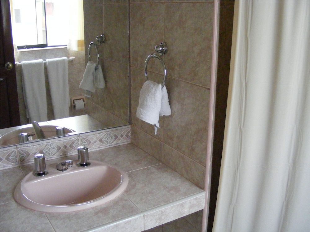 Hotel Ferre De Ville Single Room 6