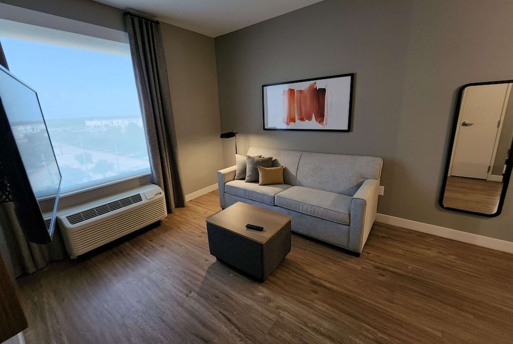 Suite, 1 Bedroom, Accessible, Non Smoking (Accessible Tub with Grab Bars)