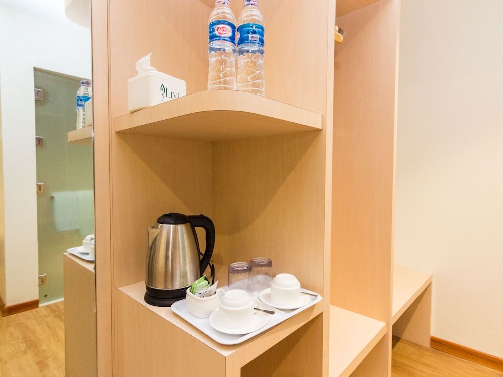 Blitz Hotel Batam Centre Suite, 1 Double Bed 4