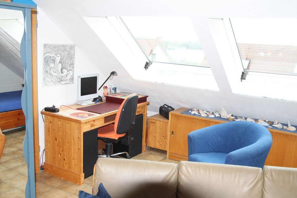 B&B am See - Privatzimmer Business Studio, Multiple Beds, Non Smoking, Microwave (Dachstudio mit Seeblick) 13