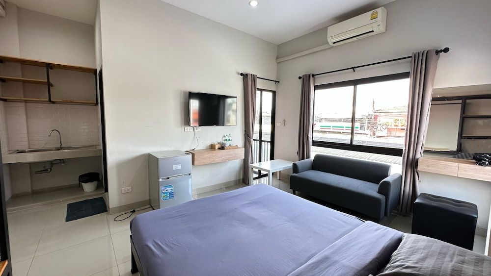 Buathong Pool Villa Deluxe Room 8