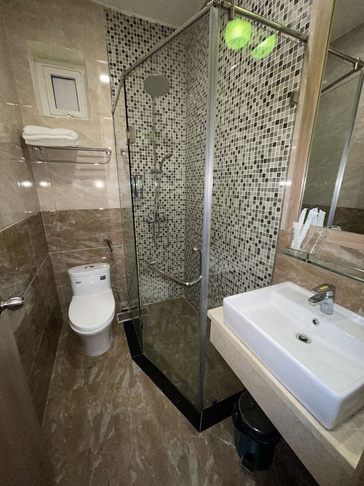 Pinus Hotel Economy Double Room 3