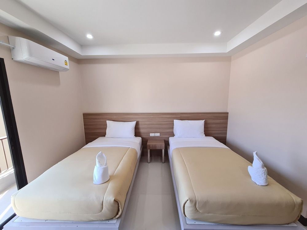 undefined Grand Maihom Hotel 9