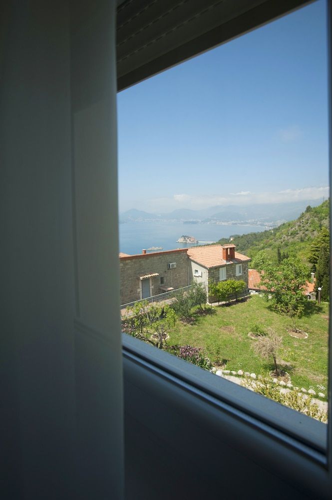 Apartments Djurasevic Standard Double Room, Private Bathroom, Mountain View 6