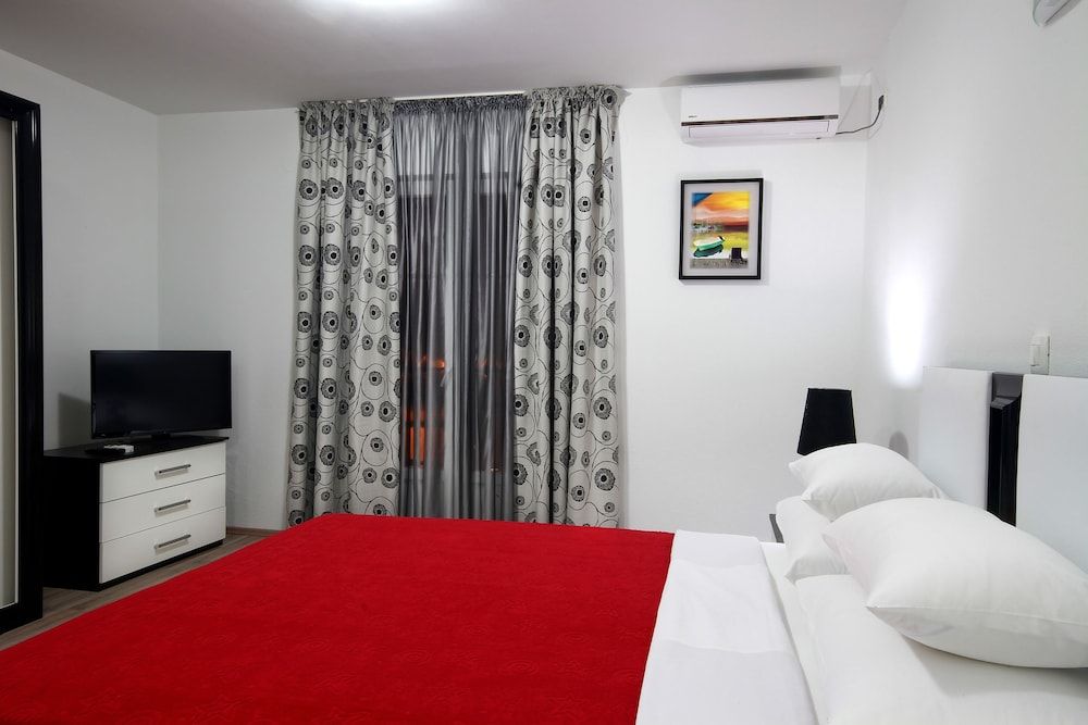 Apartments Djurasevic Standard Studio, Multiple Beds, Kitchenette, Sea View 6