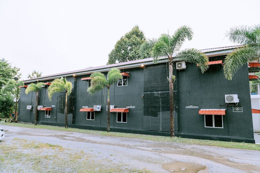 undefined The Concept Hotel Express - formerly Chill Box Langkawi 4