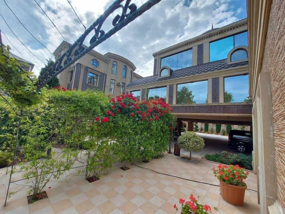 undefined Manor Hotel 7