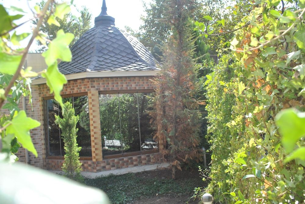 undefined Manor Hotel 2