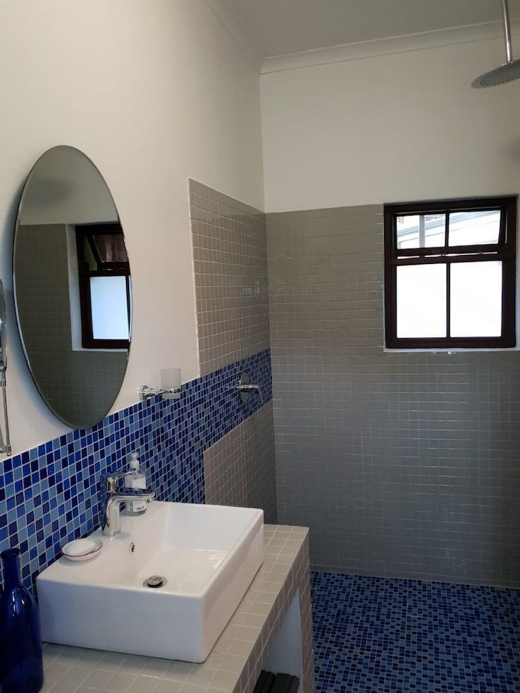 Port Del Mar Luxury Guesthouse Standard Double Room 4