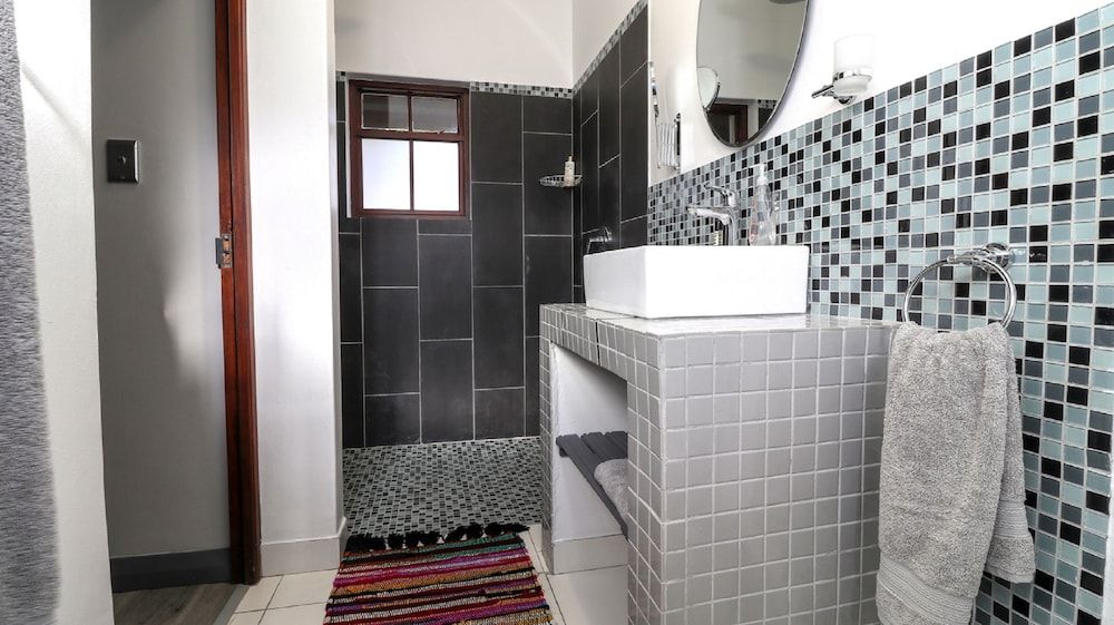 Port Del Mar Luxury Guesthouse Standard Double Room 7