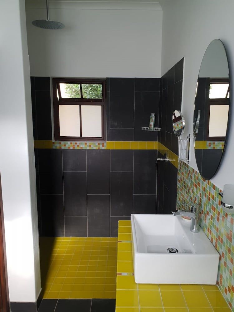 Port Del Mar Luxury Guesthouse Standard Double Room 5